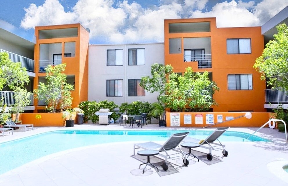 Laurel Terrace Apartments Valley Village, CA