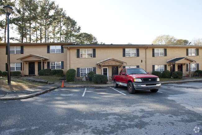 Building Photo - Lenox Townhomes