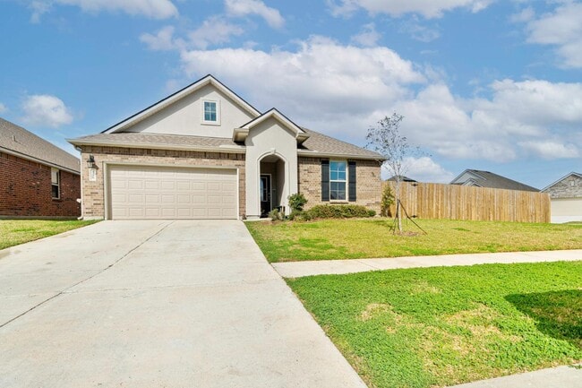 Foto del edificio - 5206 Summer Pecan Rd