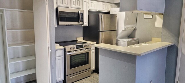 Foto del edificio - 2110 Wilcrest Dr