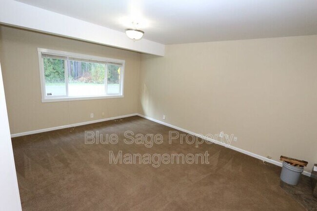 Building Photo - 1717 S F St