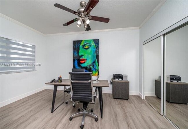 Foto del edificio - 10700 NW 66th St