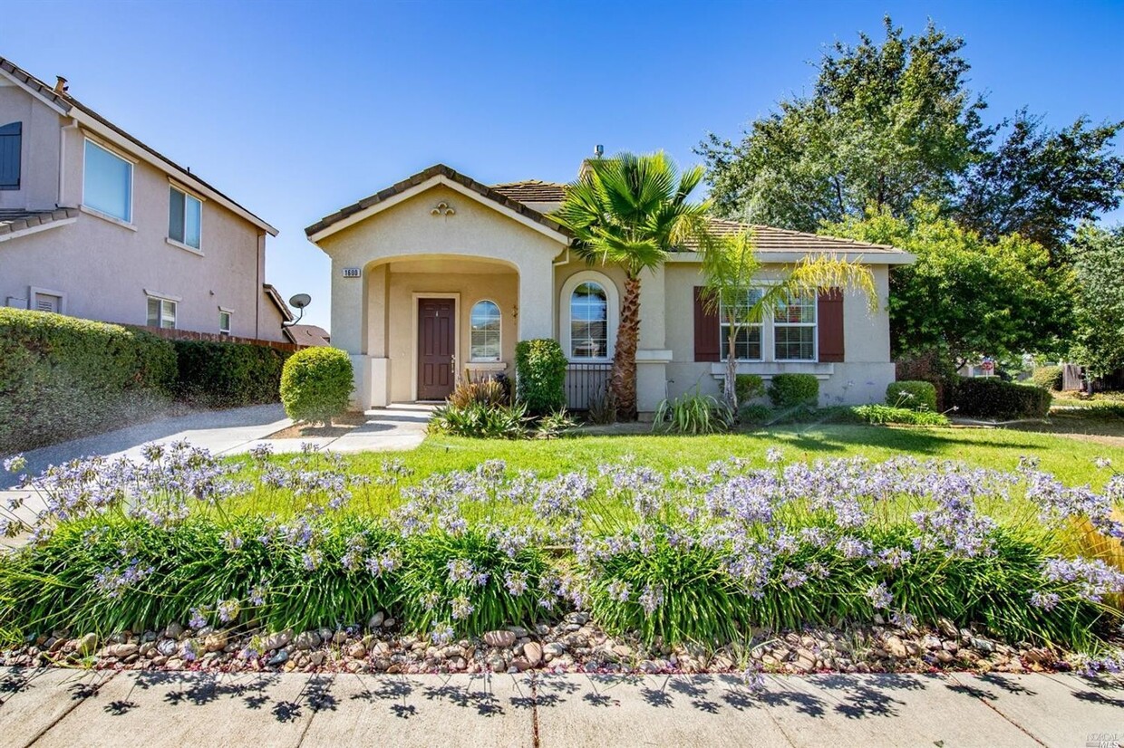Primary Photo - 1600 HICKAM CIRCLE, SUISUN CITY
