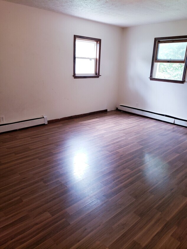 Foto principal - 628 E Madison St