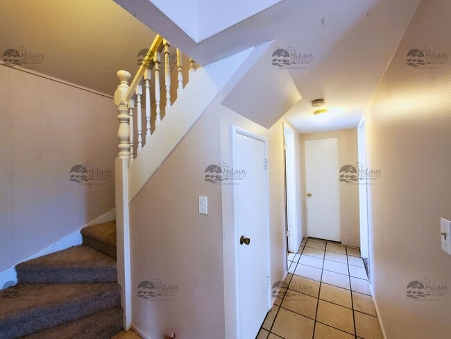 Building Photo - 2B/1B Home in Fallbrook!
