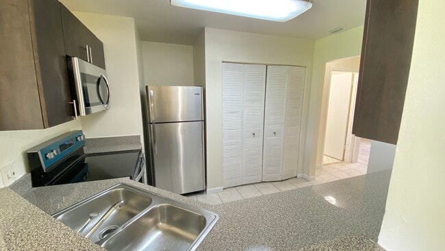 Building Photo - 3417 NW 44th St