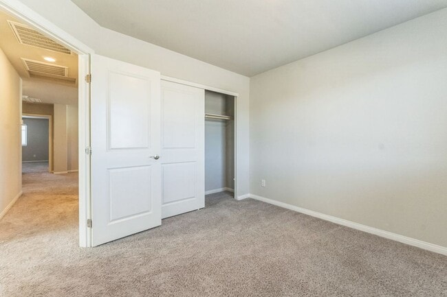 Building Photo - 7504 Red Plumeria Ave