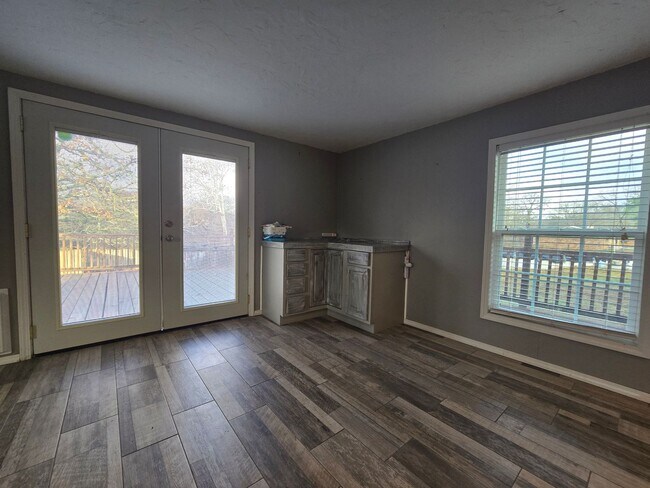 Building Photo - 4 bedroom 2 bath home in Seminole!