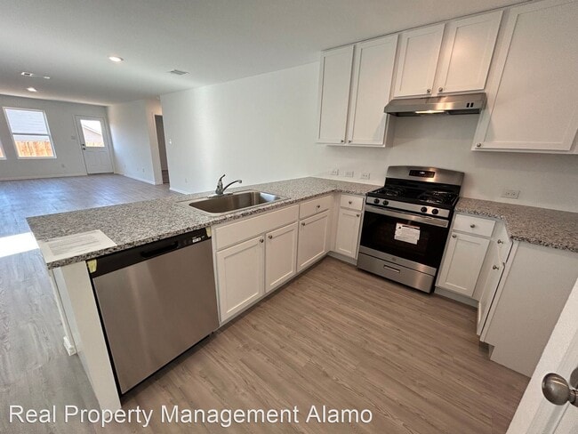 Building Photo - 4 br, 2 bath House - 14566 Greenfield Mill