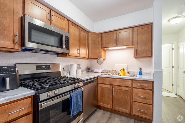 Interior Photo - Arbor Hills