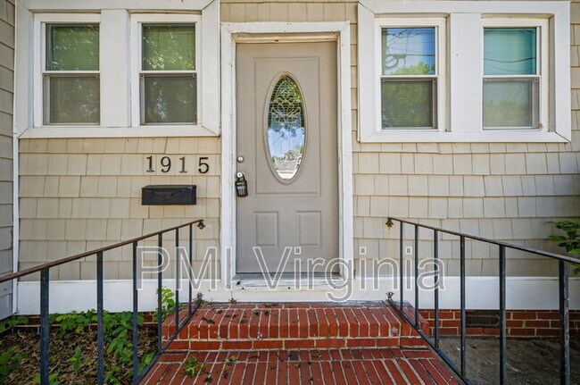 Foto del edificio - 1915 Lansing Ave