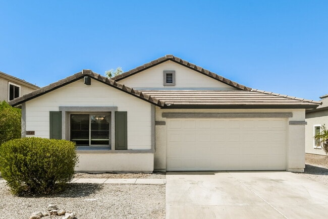 Building Photo - 2540 W Silver Streak Way