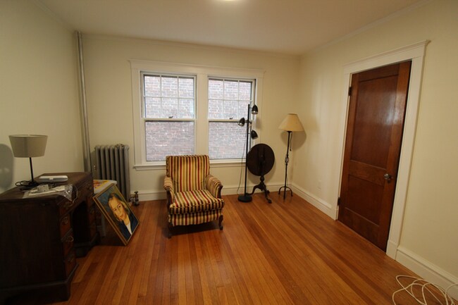 Building Photo - 4.0 bedroom in Cambridge Massachusetts 02138