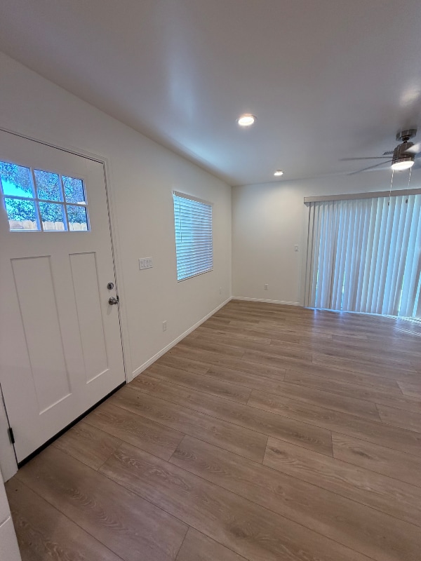 Building Photo - 2214 Finch Ln