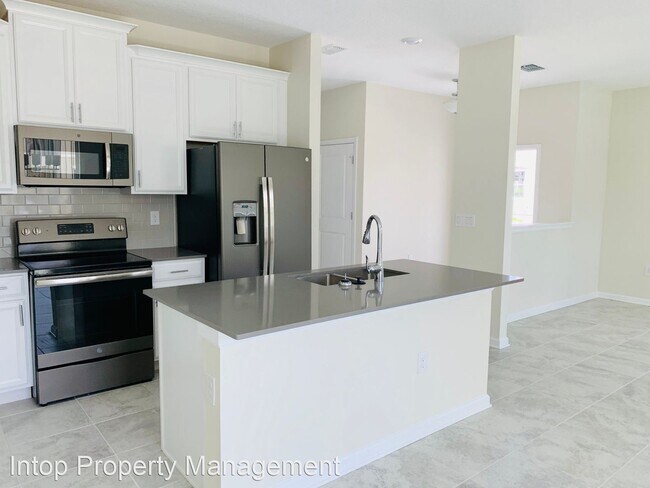 Building Photo - 3 br, 2.5 bath House - 8500 Golf Way