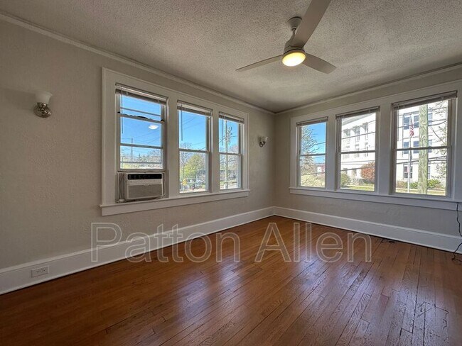 Foto del edificio - 205 Hillside St