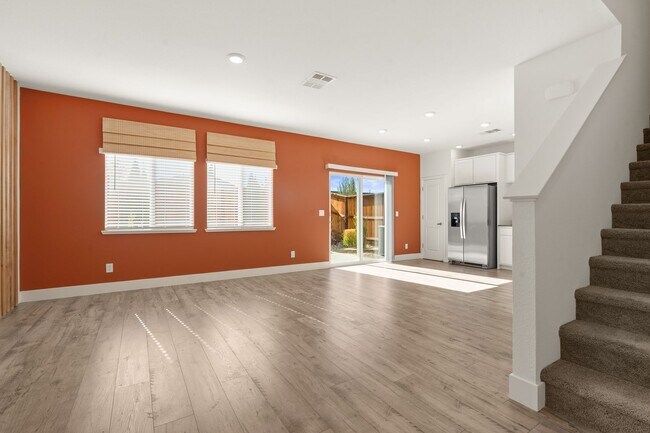 Foto del edificio - The Birch - - 3 Bedroom, 2.5 Bath single f...