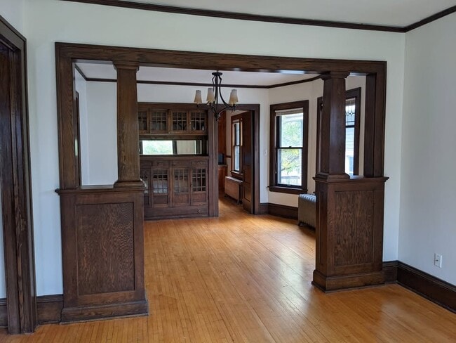 Building Photo - 1525 Elliot Ave