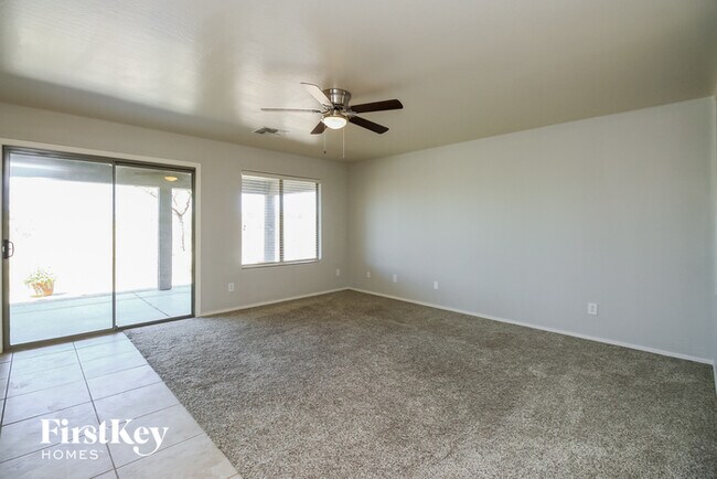 Foto del edificio - 23578 N Wilderness Way