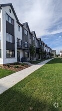 Building Photo - 2035 Chalmers Way SW