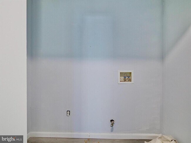 Upper Level Laundry/Storage - 1098 W Ridge Rd