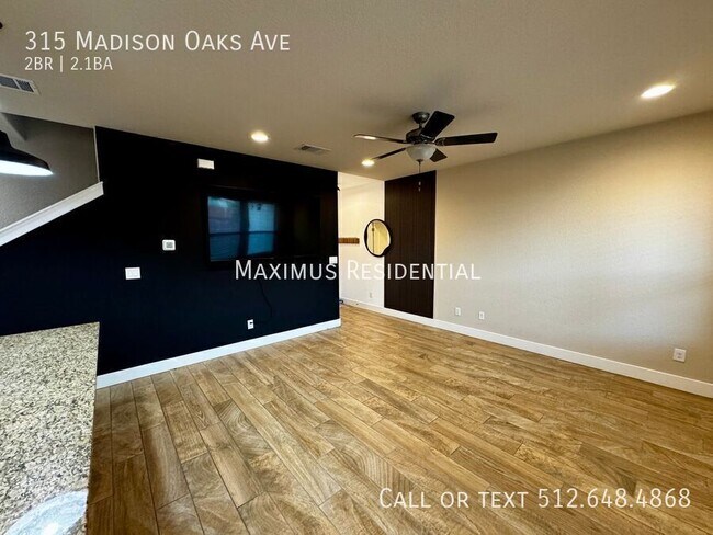 Foto del edificio - 315 Madison Oaks Ave