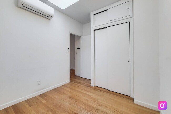 Foto del edificio - 164 E 90th St