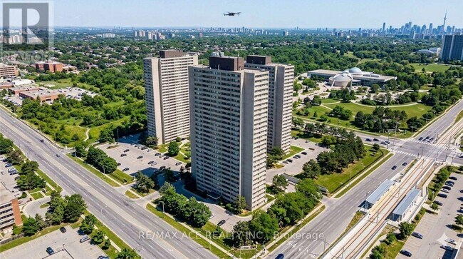 Photo du bâtiment - 715 Don Mills Rd.