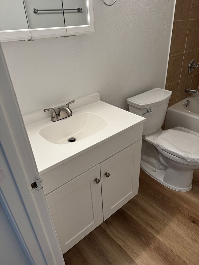 Building Photo - Great Features and Great Price!