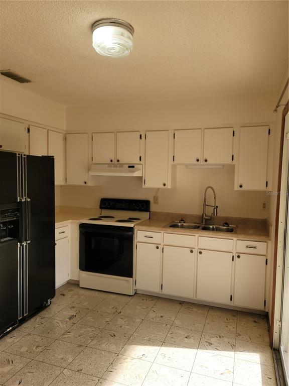 Building Photo - 11112 SW 78th Ave