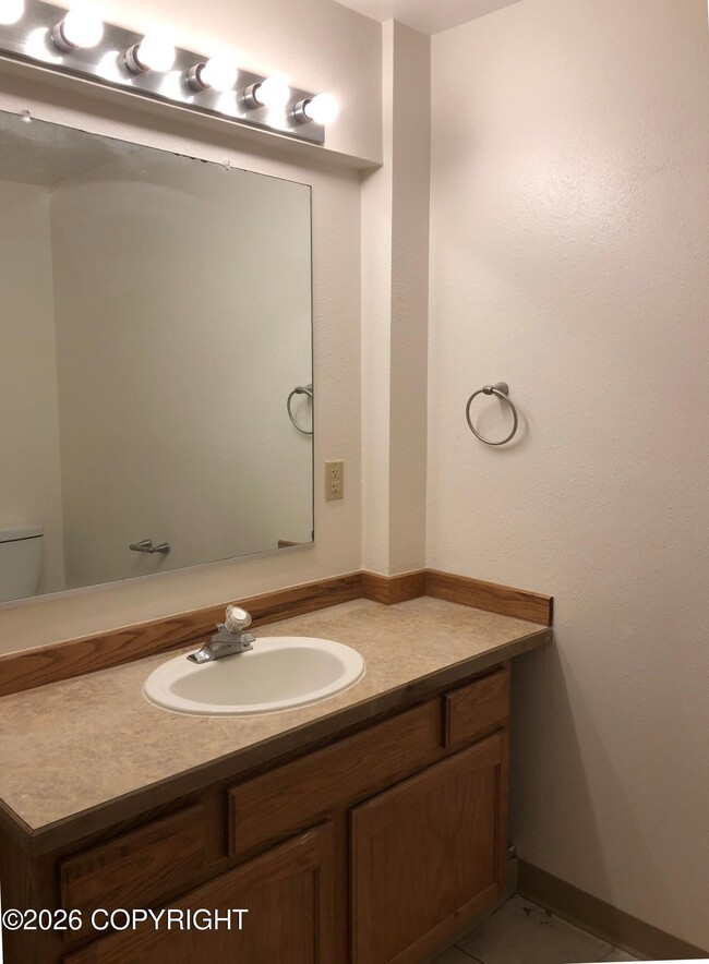 Building Photo - 3903 Iowa Dr