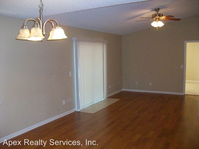 Building Photo - 3 br, 2 bath House - 1623 Twin Oaks DR