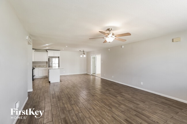 Building Photo - 3435 W Country Gables Dr