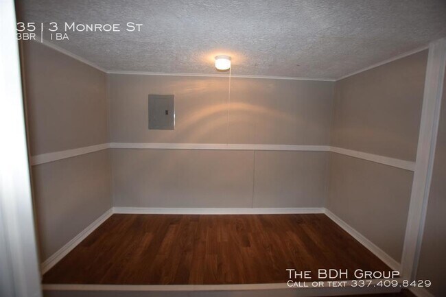 Building Photo - 3513 Monroe St
