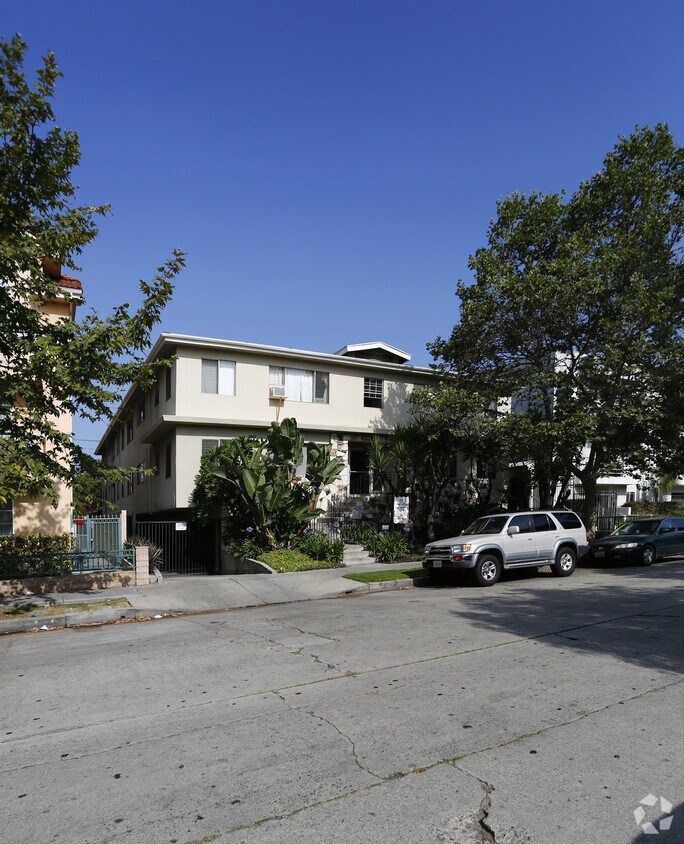Primary Photo - 817 S Gramercy Pl