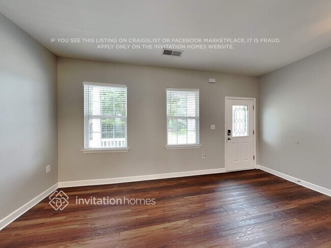 Foto del edificio - 4020 Linville Falls Ln