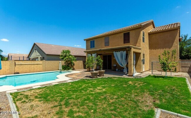 Foto del edificio - 33002 N Pebble Creek Dr