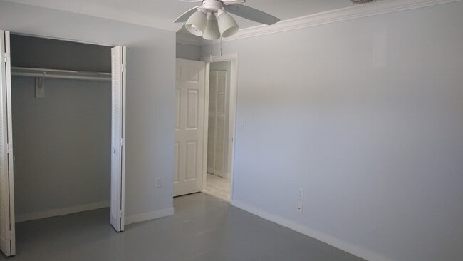 Building Photo - 15619 SW 73rd Circle Ter