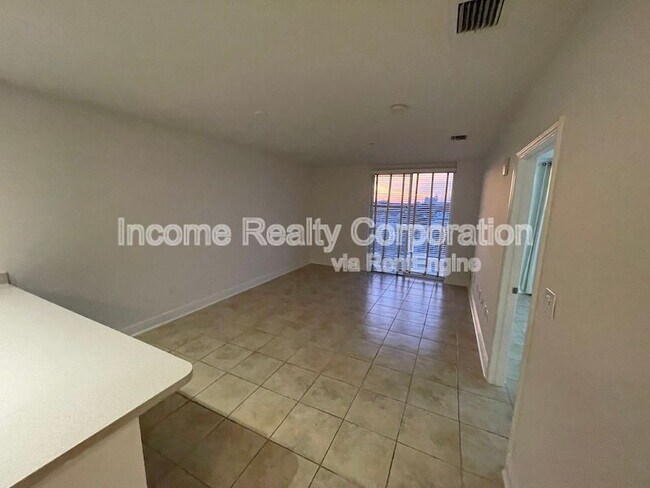 Building Photo - 2400 SW 27th Ave
