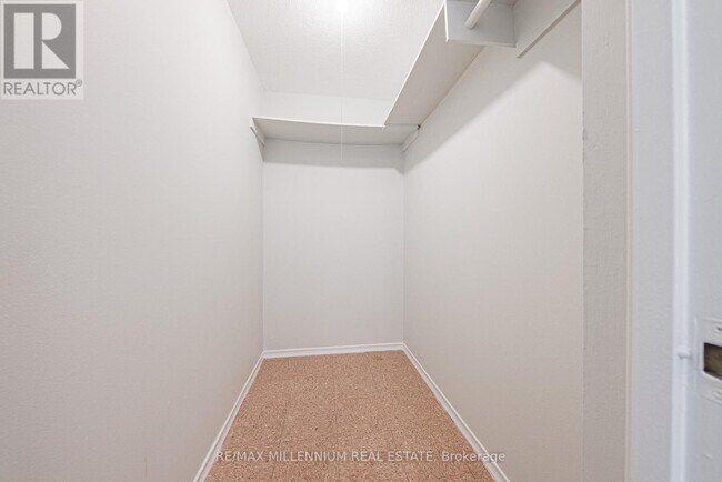 Building Photo - 2220 Marine Dr