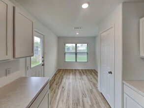 Building Photo - 6171 Dunsmore Cyn Ln