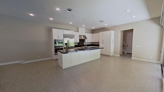 Building Photo - Spacious 3 Bedroom 2.5 Bath Home in Irvine...