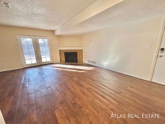 Building Photo - 1075 Holli Springs Ln