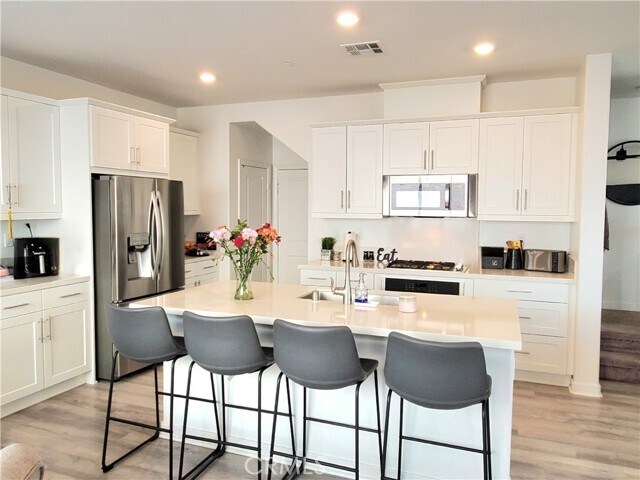 Foto del edificio - 16229 Castello Ln