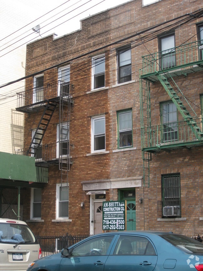 Building Photo - 855 57th St