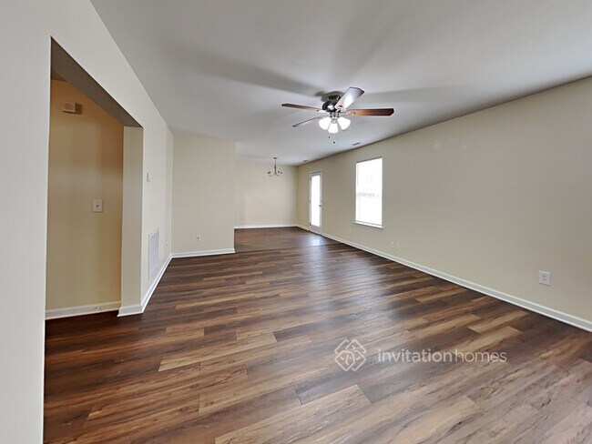 Building Photo - 3927 Laurel Glen Dr