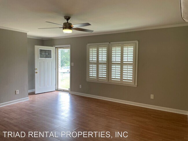 Foto del edificio - 2 br, 1 bath House - 613 E. CARDINAL ST