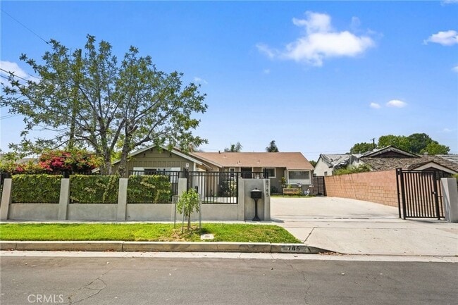 Foto del edificio - 8745 Valjean Ave
