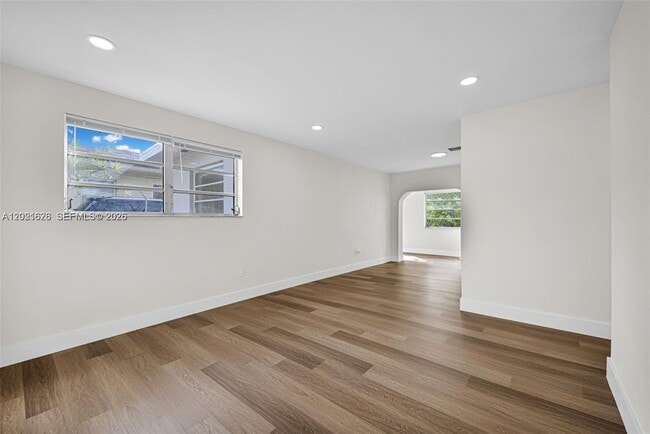 Foto del edificio - 11812 NE 14th Ave