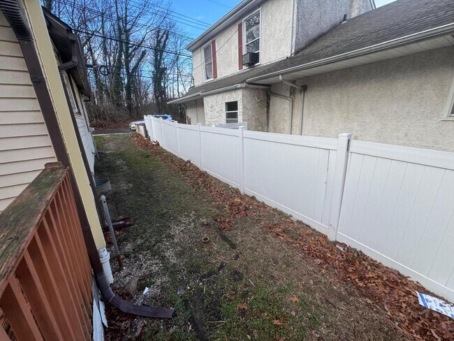 Foto del edificio - 309 S Lowell Ave